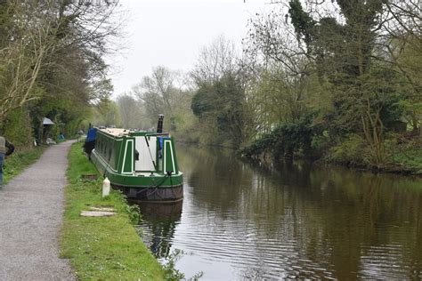 Grand Union Canal and walk © N Chadwick :: Geograph Britain and Ireland