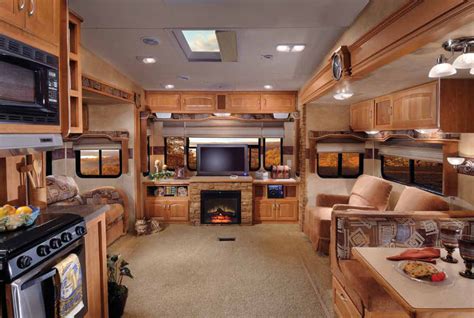 The Demand Grows for Lightweight Travel Trailers | AxleAddict