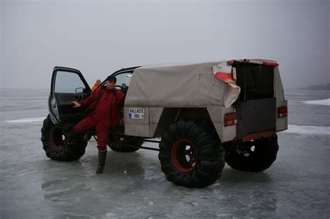 Eesti Stiil / Estonian Style: Weird and Beautiful Ice Vehicles