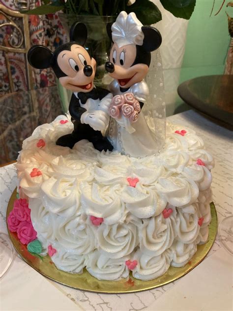 Mickey and Minnie mouse wedding anniversary cake | Wedding anniversary cake, Anniversary cake ...