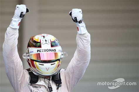 Race winner Lewis Hamilton, Mercedes AMG F1 at Japanese GP - Formula 1 Photos