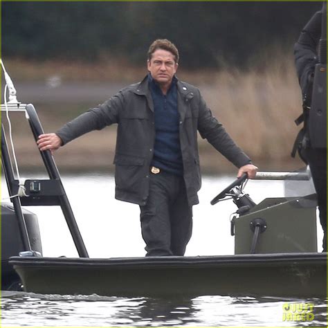 Gerard Butler Films 'Angel Has Fallen' on a Lake in London: Photo 4047034 | Gerard Butler ...