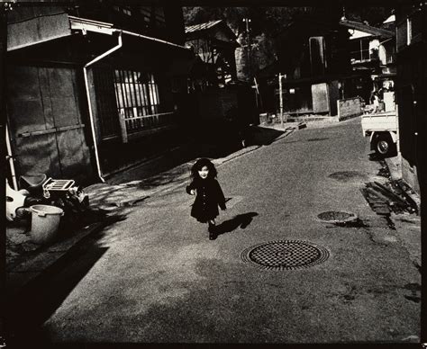 Photographing Japan, Through Shadows of the Past - The New York Times