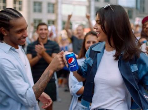 Colbert rips Kendall Jenner Pepsi ad: 'Attractive Lives Matter ...