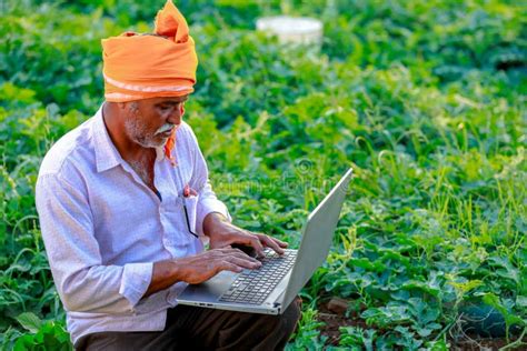 Indian Rural Farmer Using Laptop Stock Photo - Image of culture, kurta: 149929738