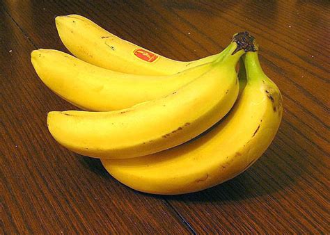 CHIODO SC(HI)ACCIA CHIODO: Banana diet (o banana republic?)