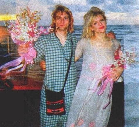 Rare Photos of Courtney Love and Kurt Cobain on Their Wedding Day in ...