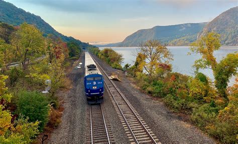 Metro-North Fall Foliage Extra Train Service