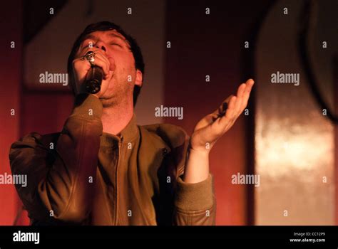 Tom Meighan of Kasabian performing Stock Photo - Alamy