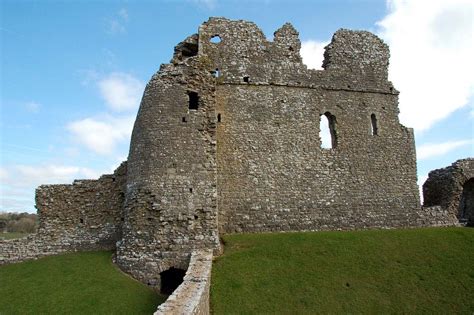 Ogmore - castle - Ancient and medieval architecture