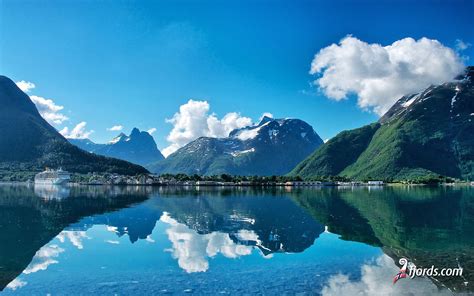 Fjords.com - Wallpaper from Norway and the Norwegian Fjords