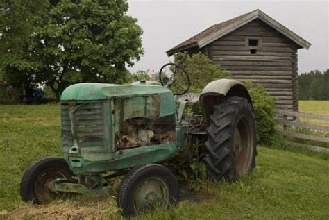 61 best Rusty Tractors images by Bob Coffey on Pinterest | Old tractors ...