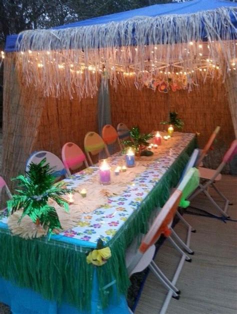 Luau table decor | Luau birthday party, Luau theme party, Luau party decorations