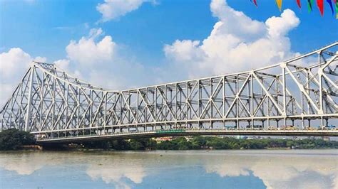 Morbi bridge collapse: 8 famous suspension, cable-stayed and steel ...