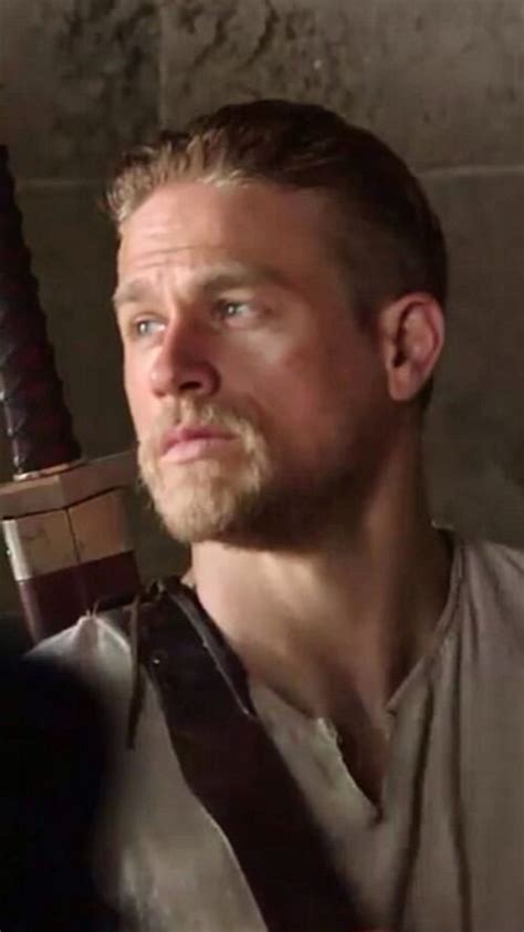 Charlie hunnam | Charlie hunnam king arthur, Charlie hunnam, Charlie