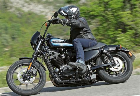 Harley-Davidson Sportster Iron 1200 - moto.ch