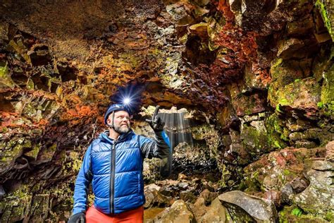 Raufarhólshellir Lava Tunnel: Underground Expedition