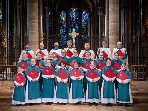 Ash Mills Photography | Chorister Group Photos | Choir of Salisbury Cathedral 2019 Girls and Men