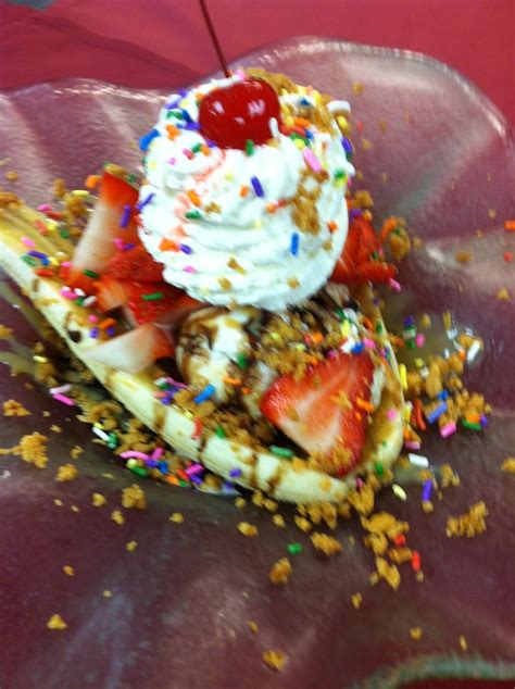 Ice Cream Banana Sundae, Marina Jack, Sarasota Florida | Banana sundae, Banana ice cream, Food