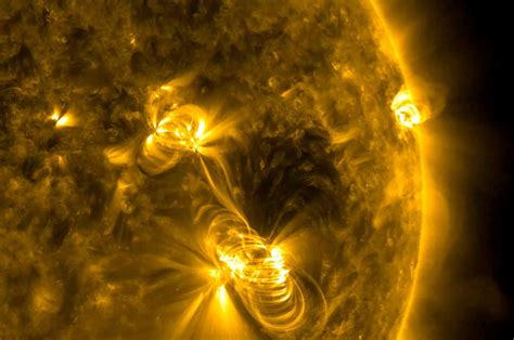 Solar flare expected to start hitting earth Wednesday - UPI.com