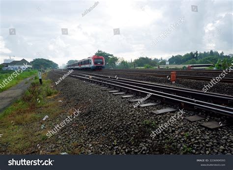 930 Kereta Jogja Stock Photos, Images & Photography | Shutterstock