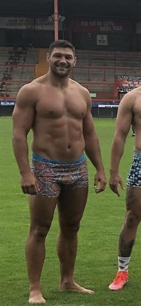 Ryan Hall Rugby league player : r/nattyorjuice