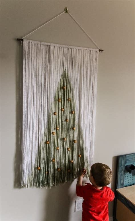 22 DIY wall hanging Christmas tree ideas