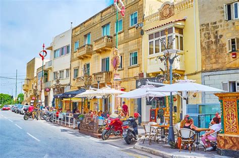 Restaurants in St. Paul Square, Rabat, Malta Redaktionelles Stockfoto - Bild von blume ...