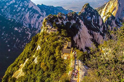 Mount Huashan - 华山 in Xi'An - discovery of the sacred mountain - China ...