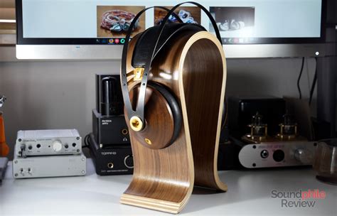 Headphone stands: a guide - Soundphile Review