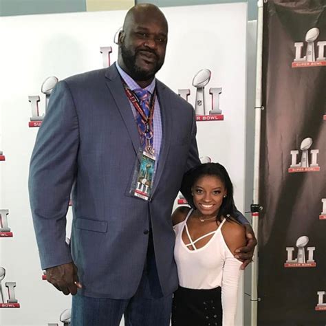 Simone Biles & Shaq Win the 2017 Super Bowl With One Photo