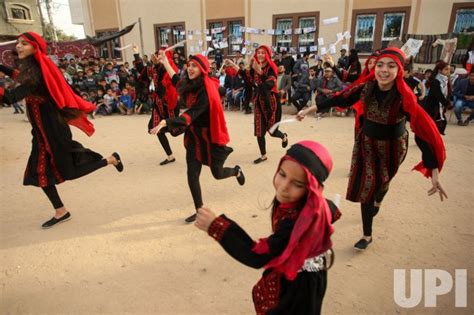 Photo: Palestinians Celebrating Palestinian Culture - GAZ2019042507 - UPI.com