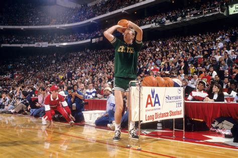 "So, Who's Coming in Second?": Revisiting Larry Bird's Famous 1988 3-Point Contest - FanBuzz