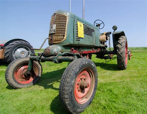 The Things I Enjoy: A vintage Oliver 60 tractor in Sweden