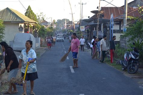 Gambar Gotong Royong Di Lingkungan Masyarakat – cabai