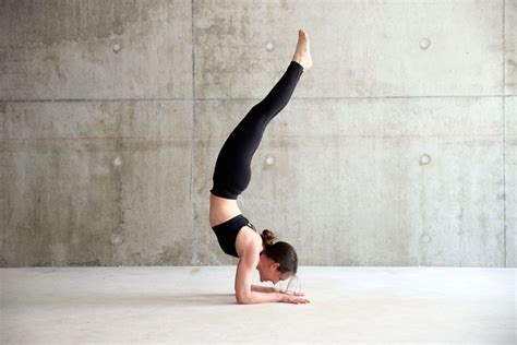 Elbow stand - Pincha Mayurasana | Yoga vinyasa, Photo yoga, Yoga