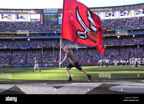 Qualcomm Stadium hosts Super Bowl XXXVII between the Oakland Raiders ...