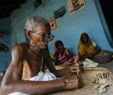 Demonetisation has driven Solapur's beedi workers to loan sharks ...