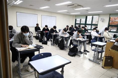 South Korea to overhaul costly private education amid debate over ‘killer questions’ | The Asahi ...