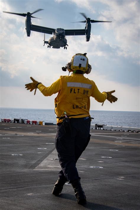 DVIDS - Images - USS America (LHA 6) Conducts Flight Operations [Image 3 of 12]