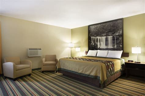 Super 8 by Wyndham Tuscola | Tuscola, IL Hotels