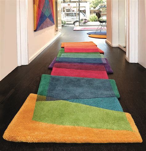 How to choose the best runner rug for your hallway