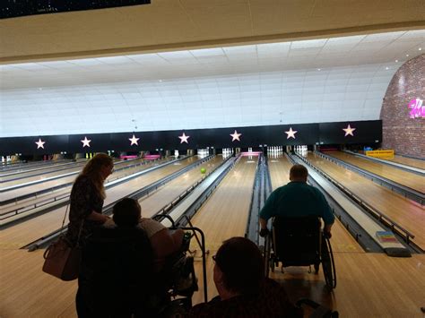 Bowling at Hollywood Bowl – Oxford Phab