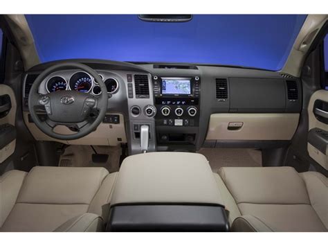 2018 Toyota Sequoia: 192 Interior Photos | U.S. News