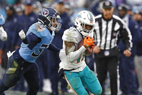 Jaylen Waddle wins Dolphins’ MVP Award as rookie - al.com