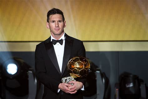 Lionel Messi Wins The 2015 FIFA Ballon D’or – Footwear News