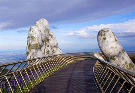 The new incredible Golden Bridge in Vietnam | Collater.al