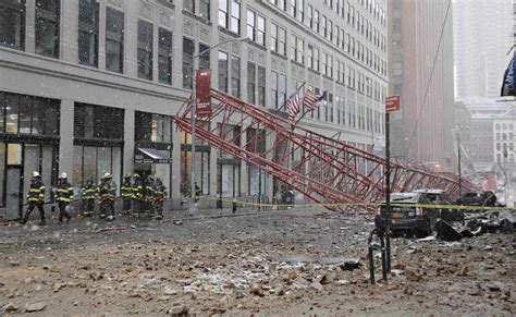 Dramatic crane collapse in New York - CBS News