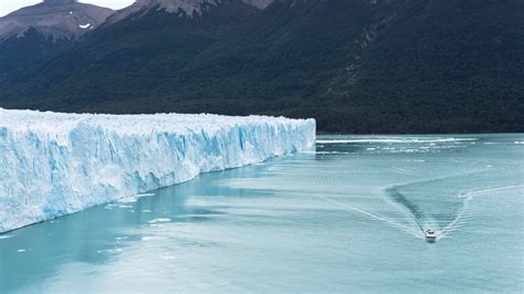 PERITO MORENO GLACIER TOURS » Wayfinders