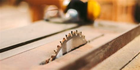 How to Cut Plywood With a Table Saw : Mastering the Technique – Woodworking Advisor